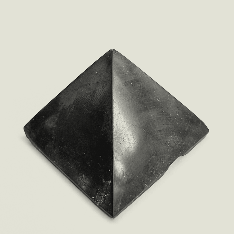 Šungitová pyramída 5 cm
